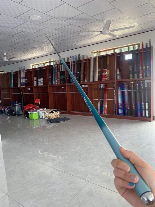 想选好鱼竿，我们得先认识鱼竿